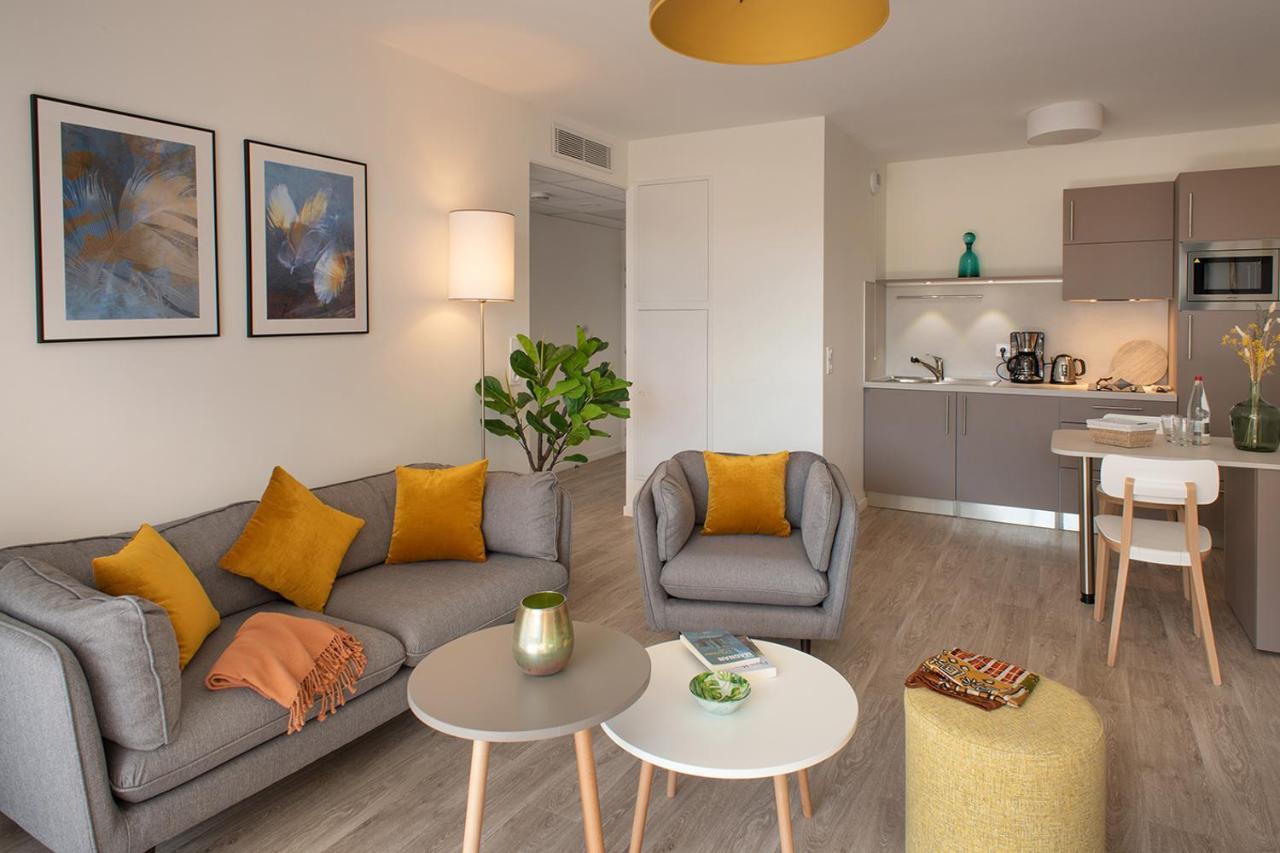 Residence Services Seniors Domitys Les Eaux Vives Digne-les-Bains Exterior foto
